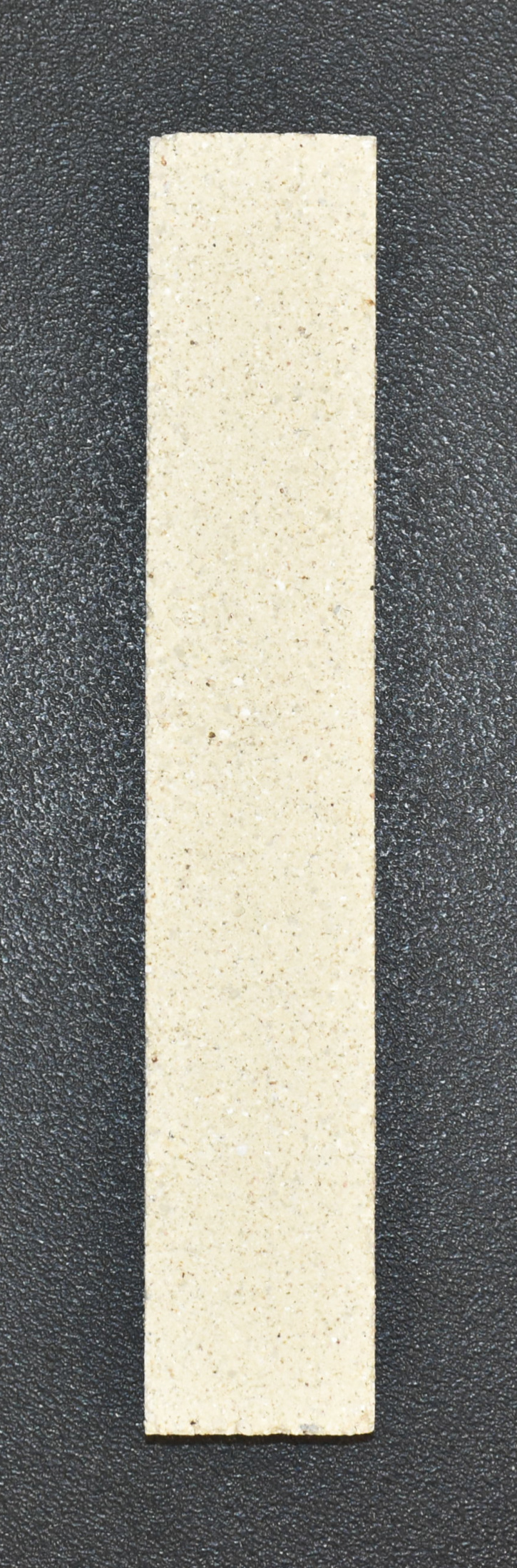 Aduro 3 Bodenstein links